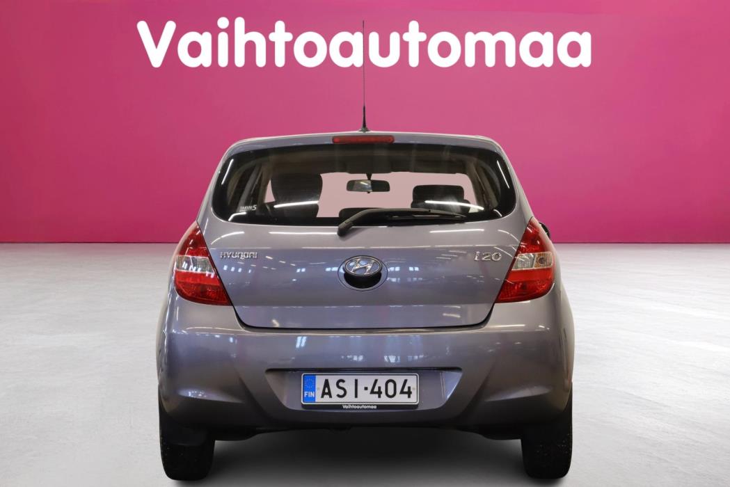 HYUNDAI i20 2010