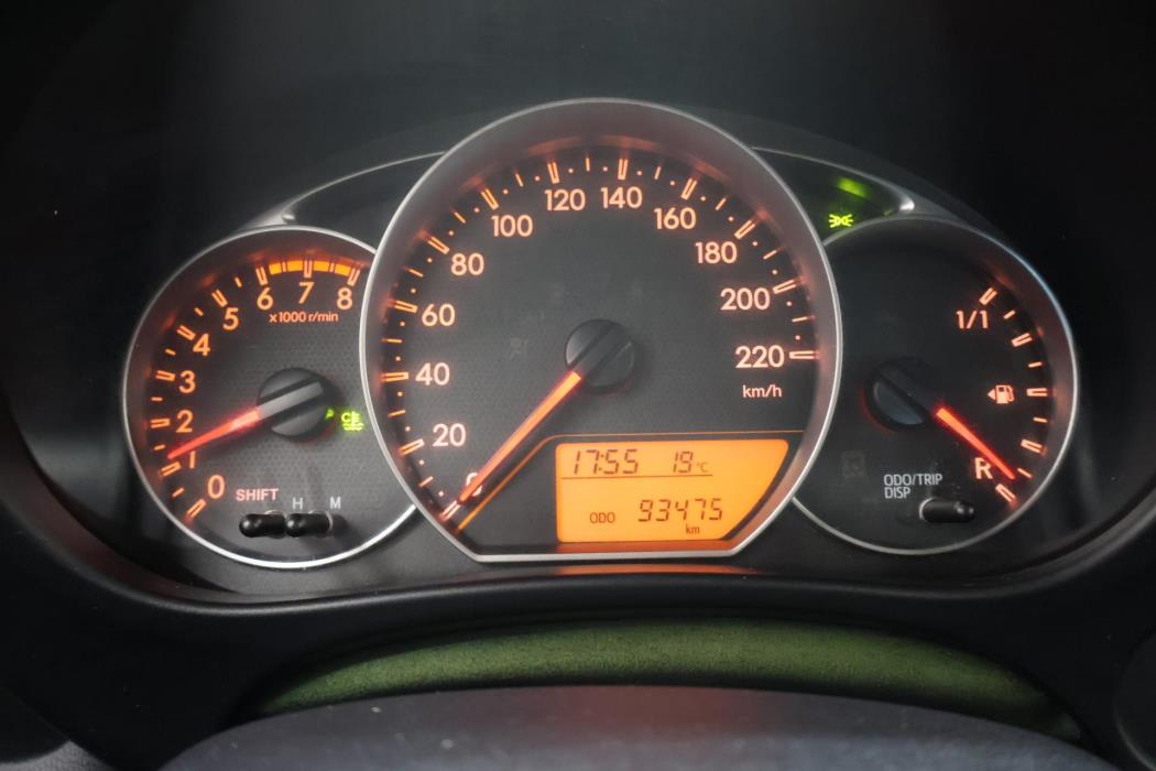 TOYOTA Verso-S 2011