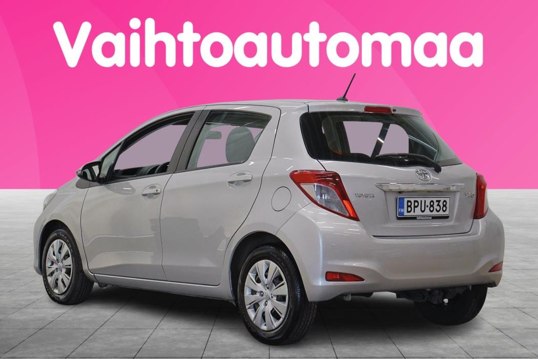TOYOTA Yaris 2012