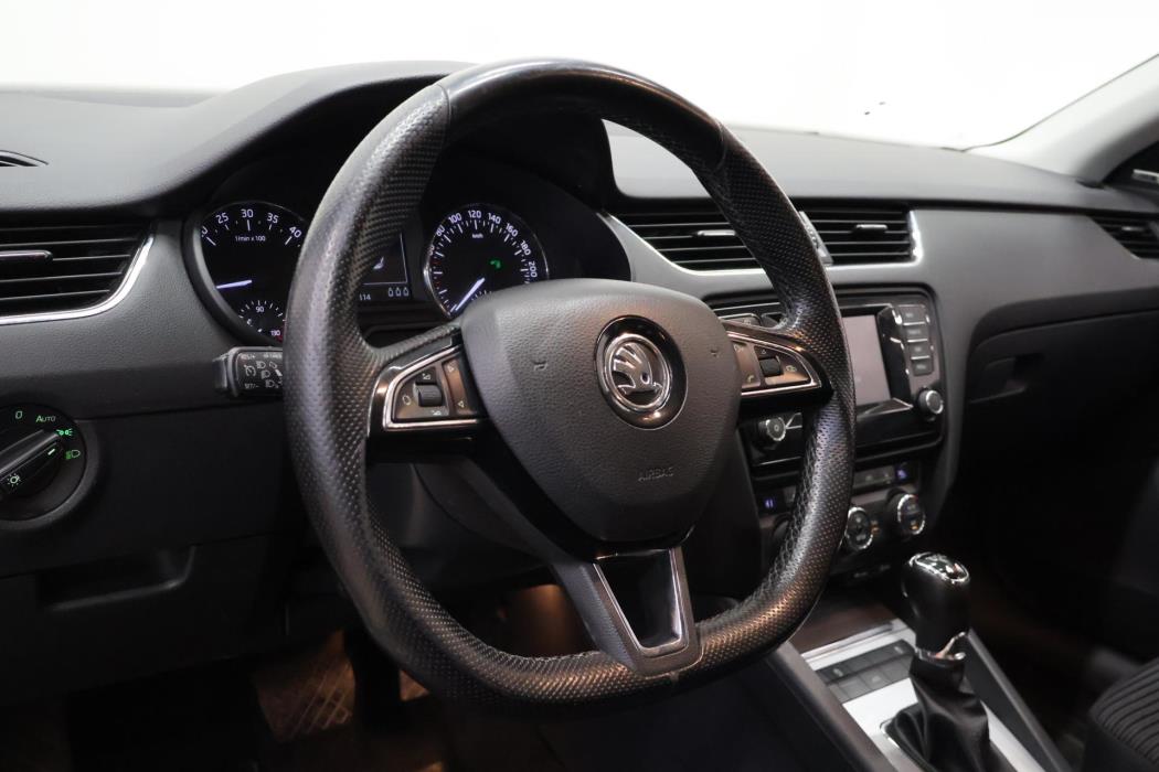 SKODA Octavia 2015
