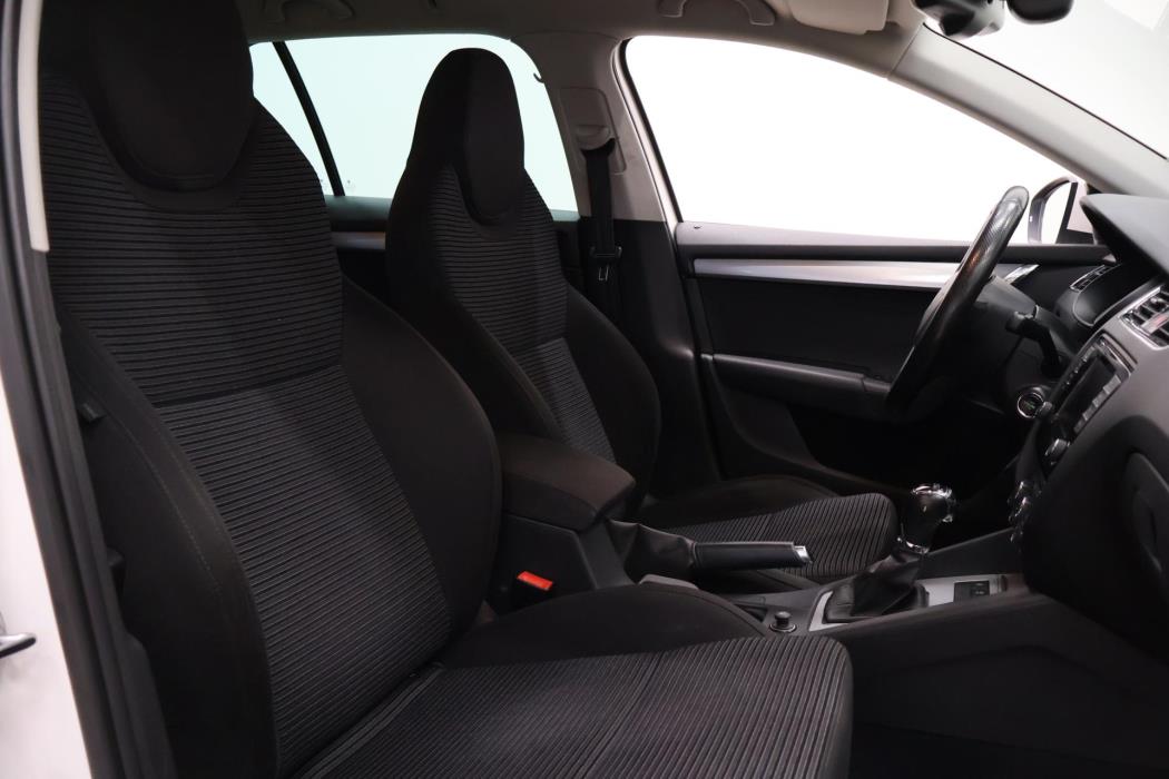 SKODA Octavia 2015