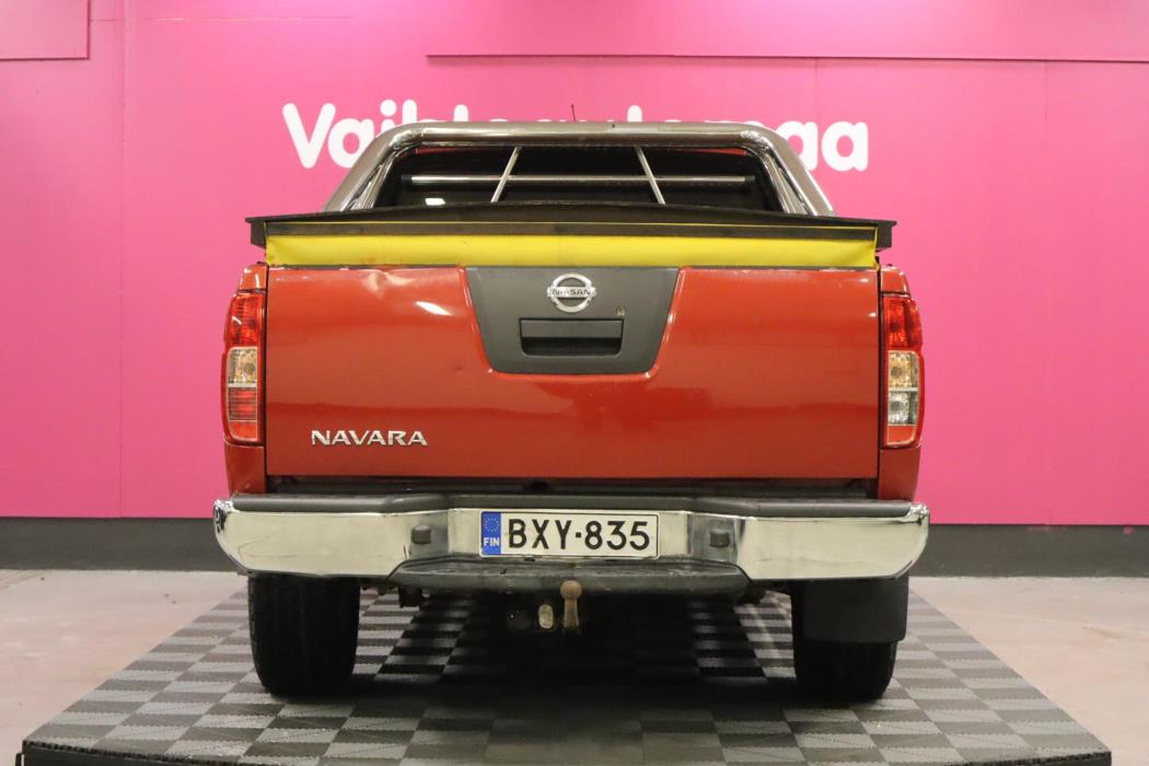 NISSAN Navara 2012