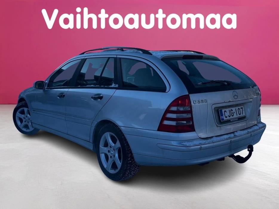 MERCEDES-BENZ C 2005