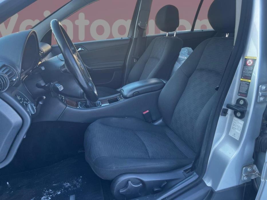 MERCEDES-BENZ C 2005