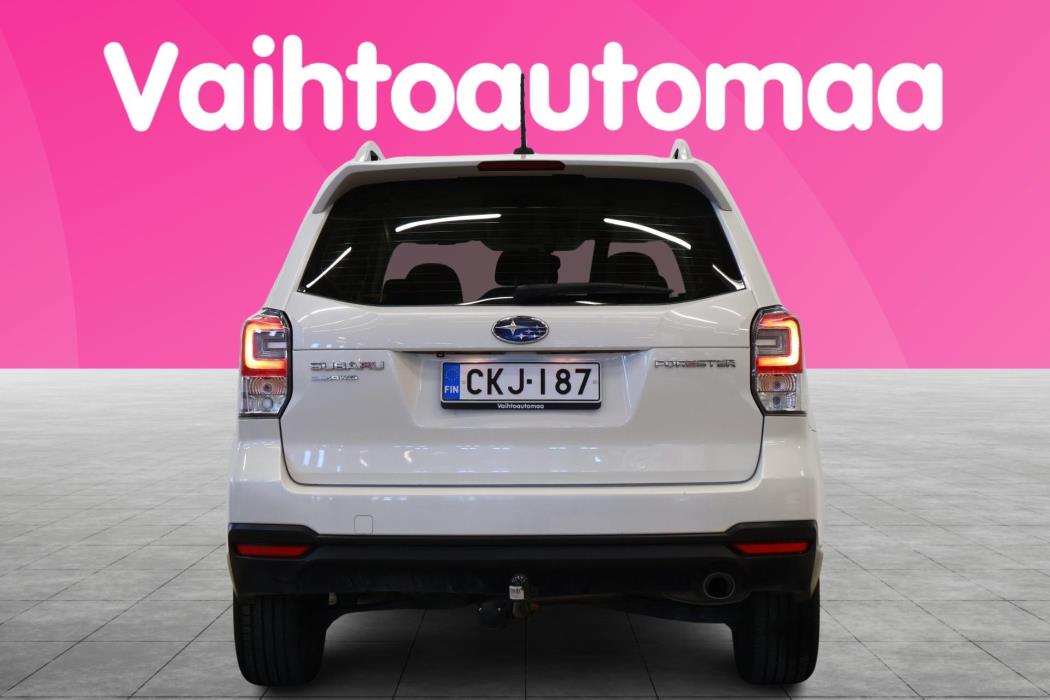 SUBARU Forester 2017