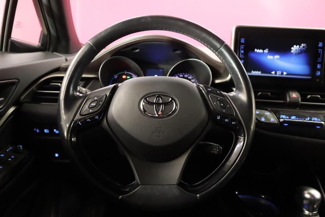 TOYOTA C-HR 2017