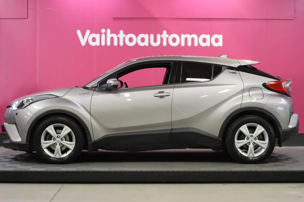 TOYOTA C-HR 2017