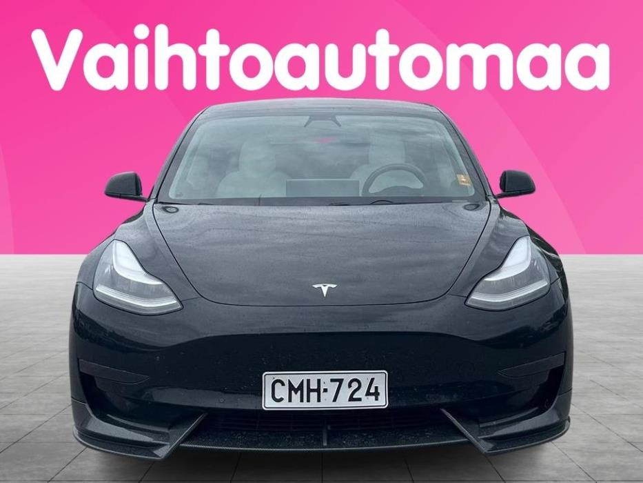 TESLA Model 3 2019
