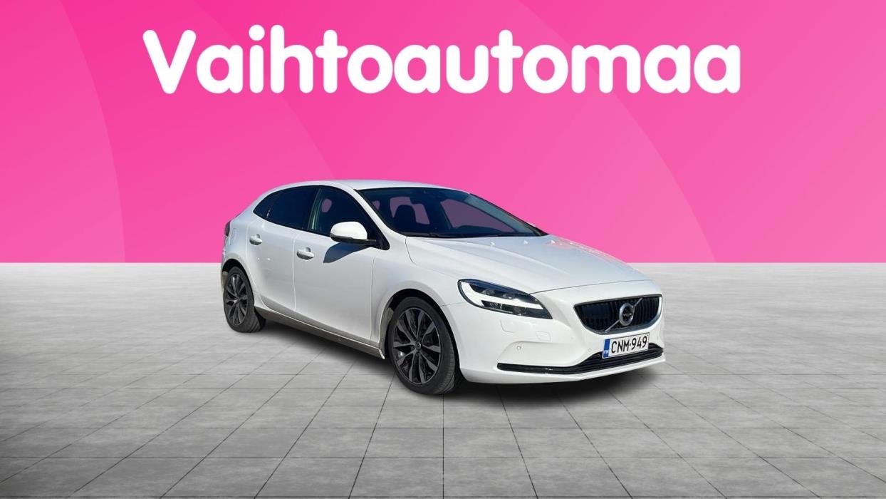 VOLVO V40 2019