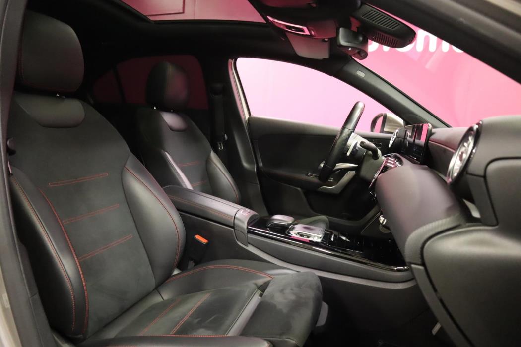 MERCEDES-BENZ A 2020