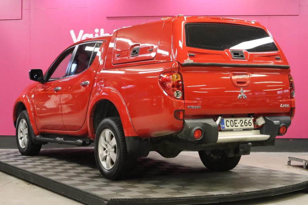 MITSUBISHI L200 2012