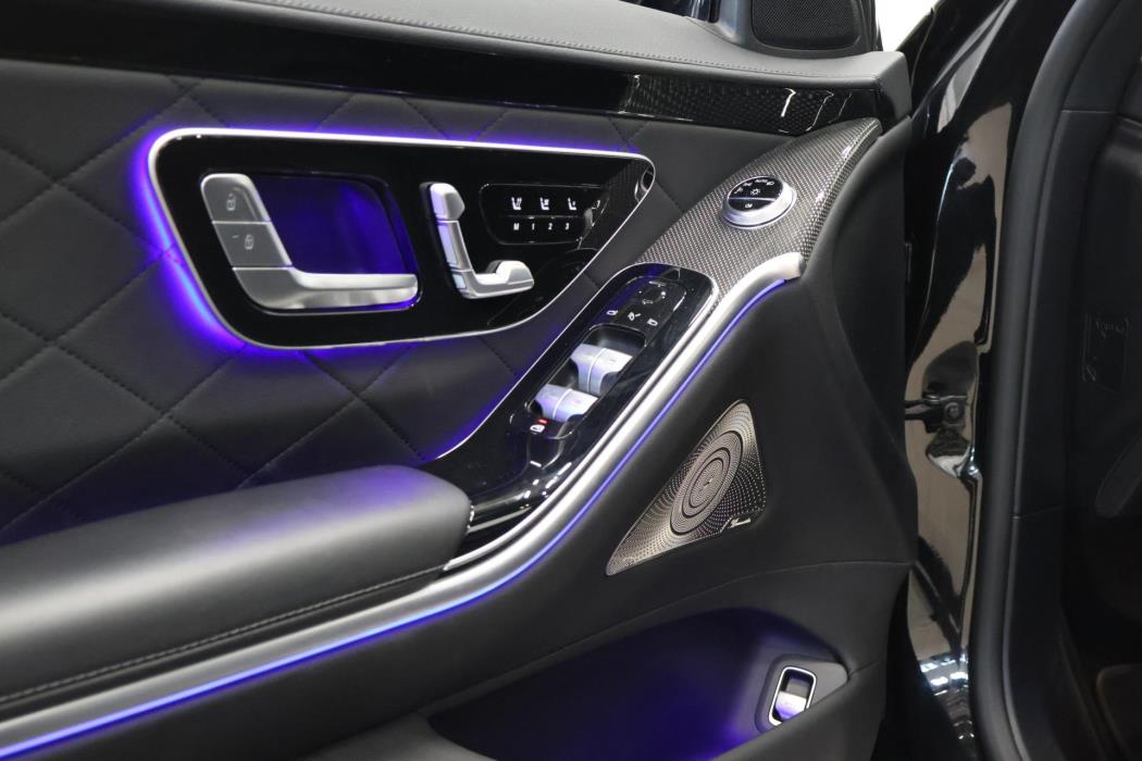 MERCEDES-BENZ S 2023