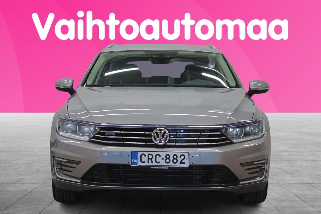 VOLKSWAGEN Passat 2018