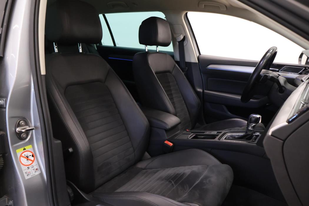 VOLKSWAGEN Passat 2018