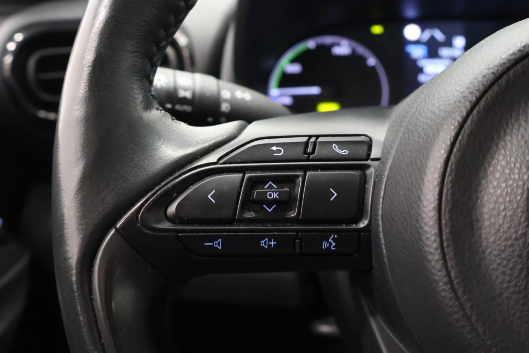 TOYOTA Yaris 2022