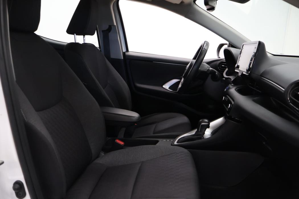 TOYOTA Yaris 2022