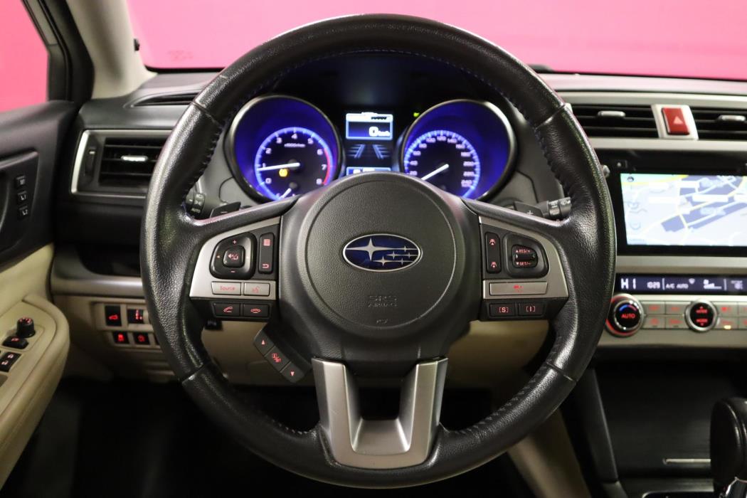 SUBARU Outback 2015