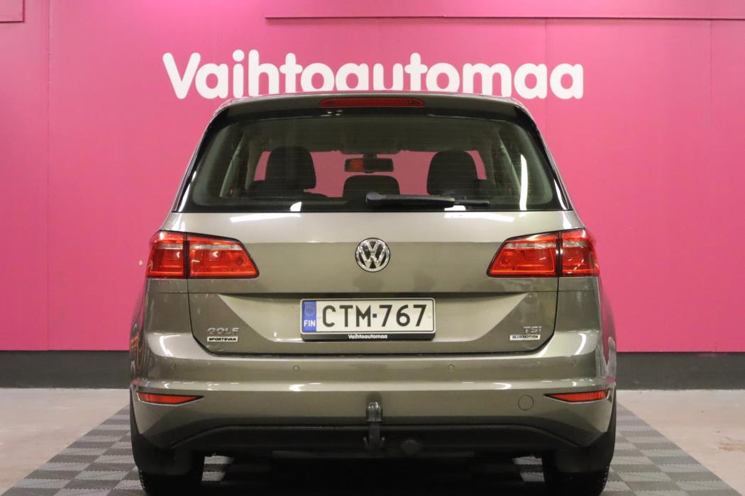 VOLKSWAGEN Golf Sportsvan 2015