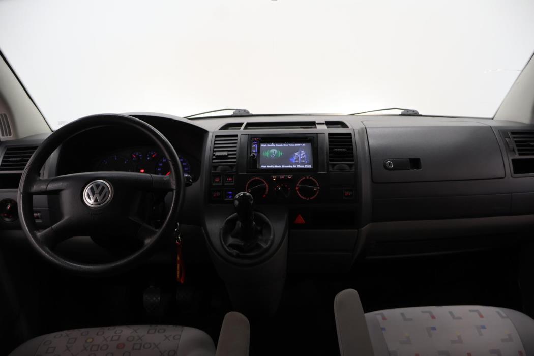 VOLKSWAGEN Transporter 2006