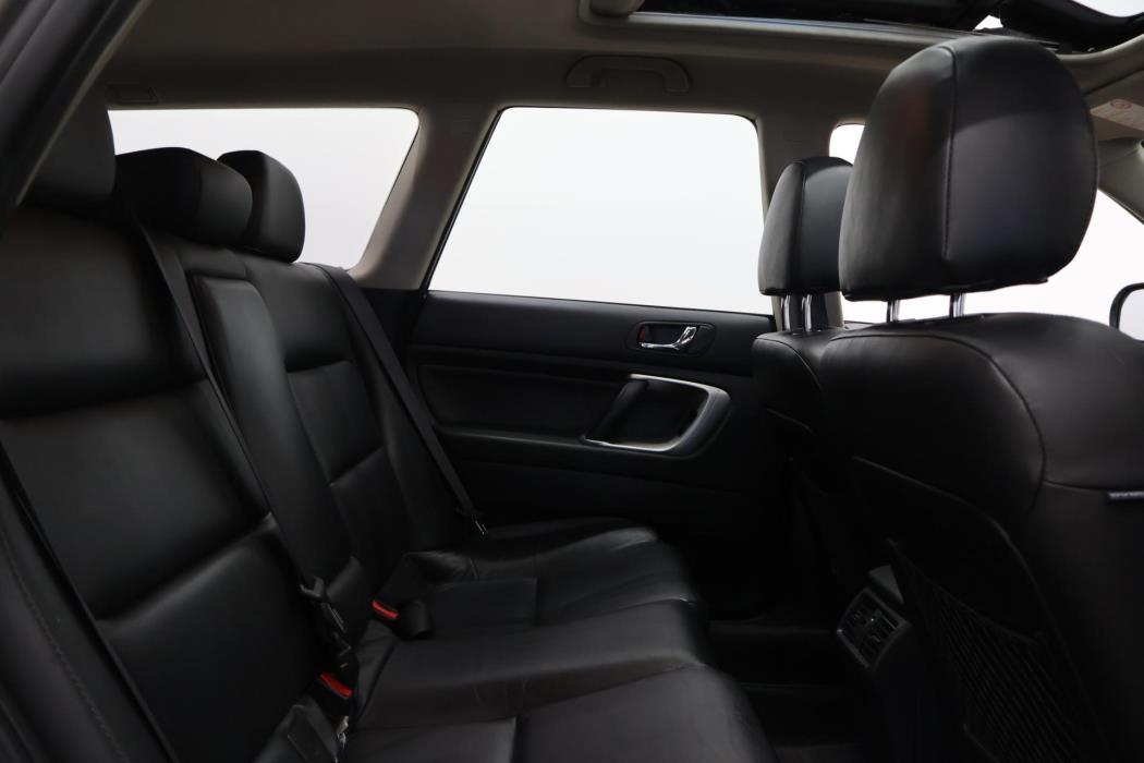 SUBARU Outback 2007