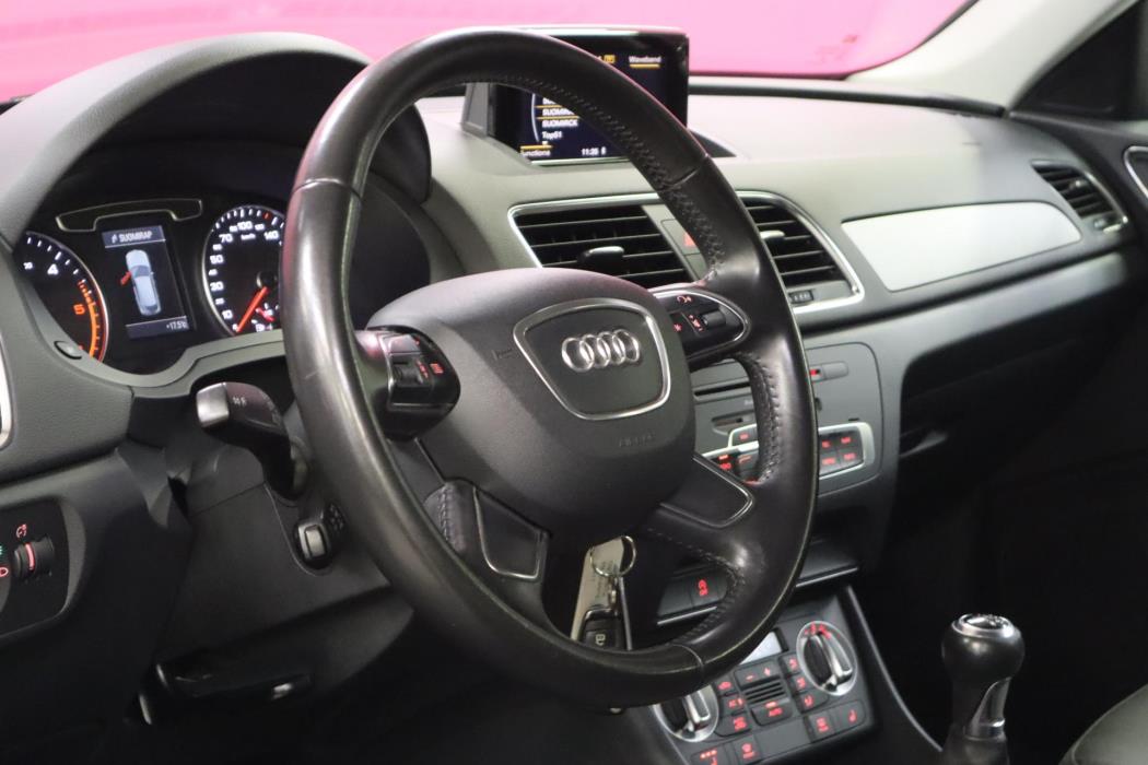 AUDI Q3 2012