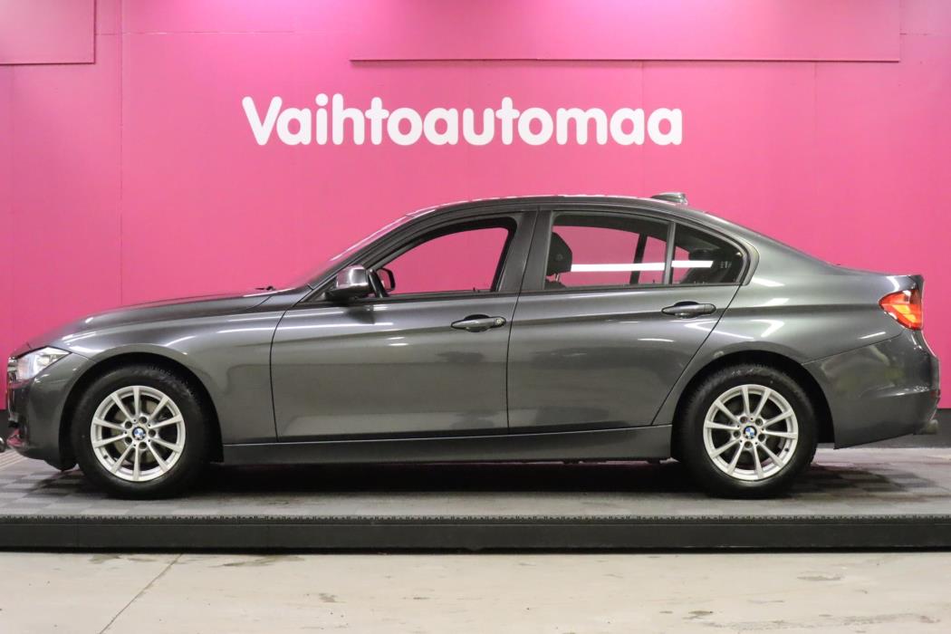 BMW 318 2013