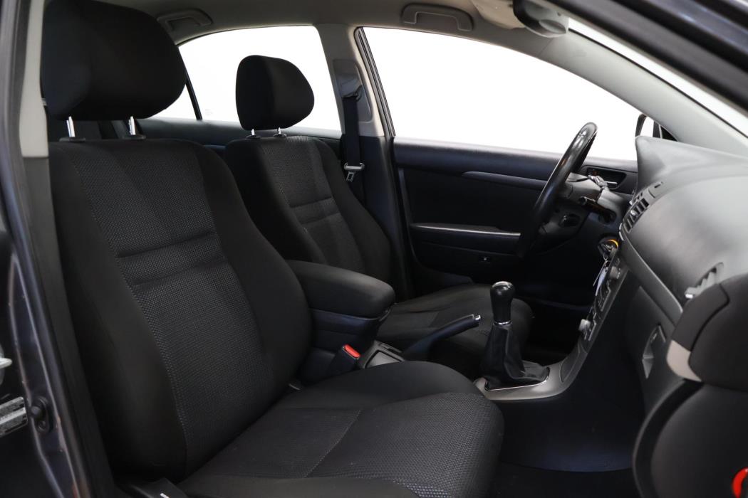 TOYOTA Avensis 2008