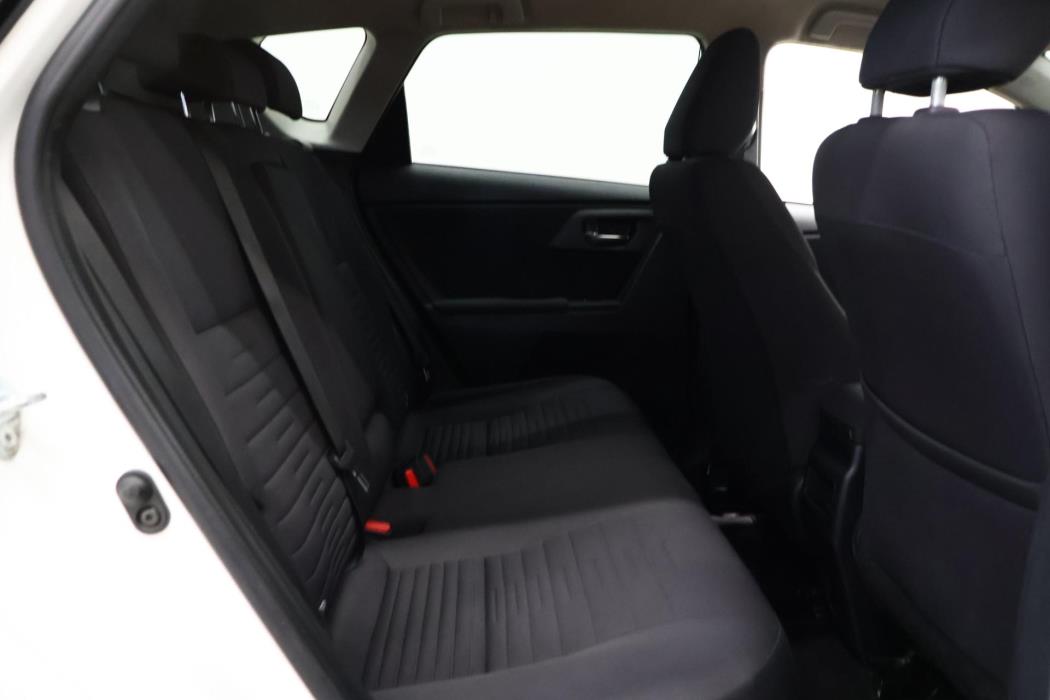TOYOTA Auris 2016