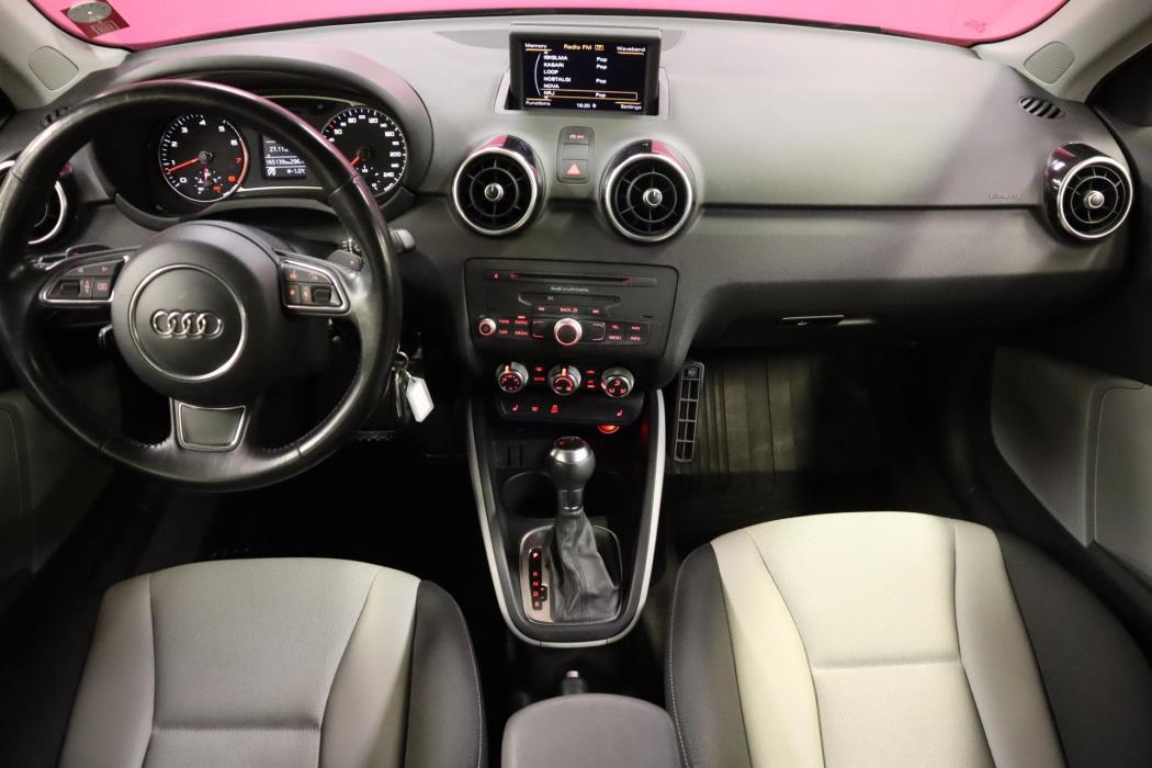AUDI A1 2012