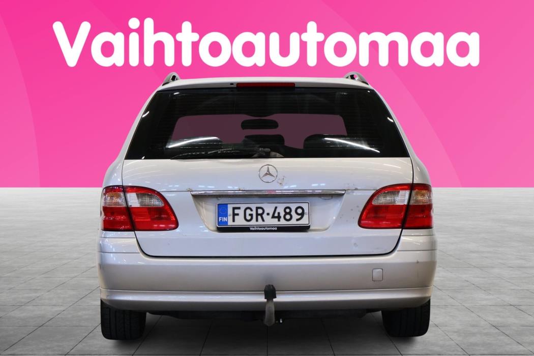 MERCEDES-BENZ E 2004