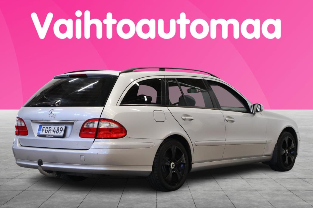 MERCEDES-BENZ E 2004