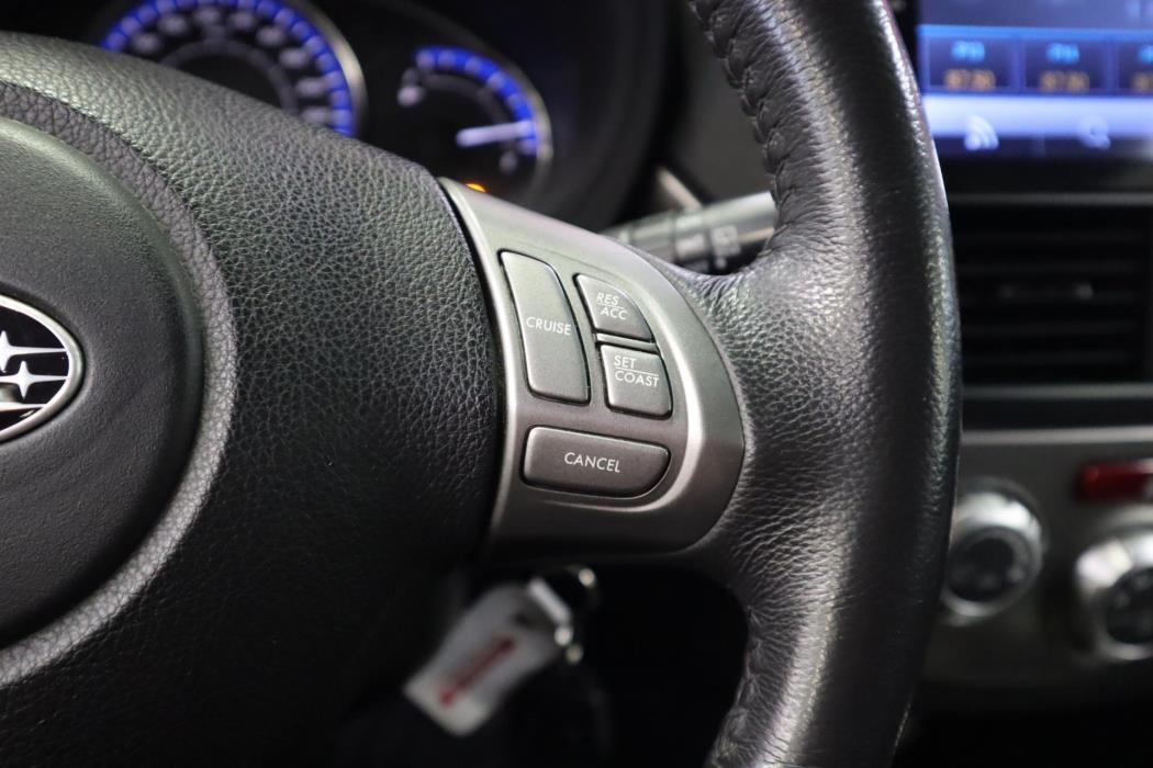 SUBARU Forester 2011