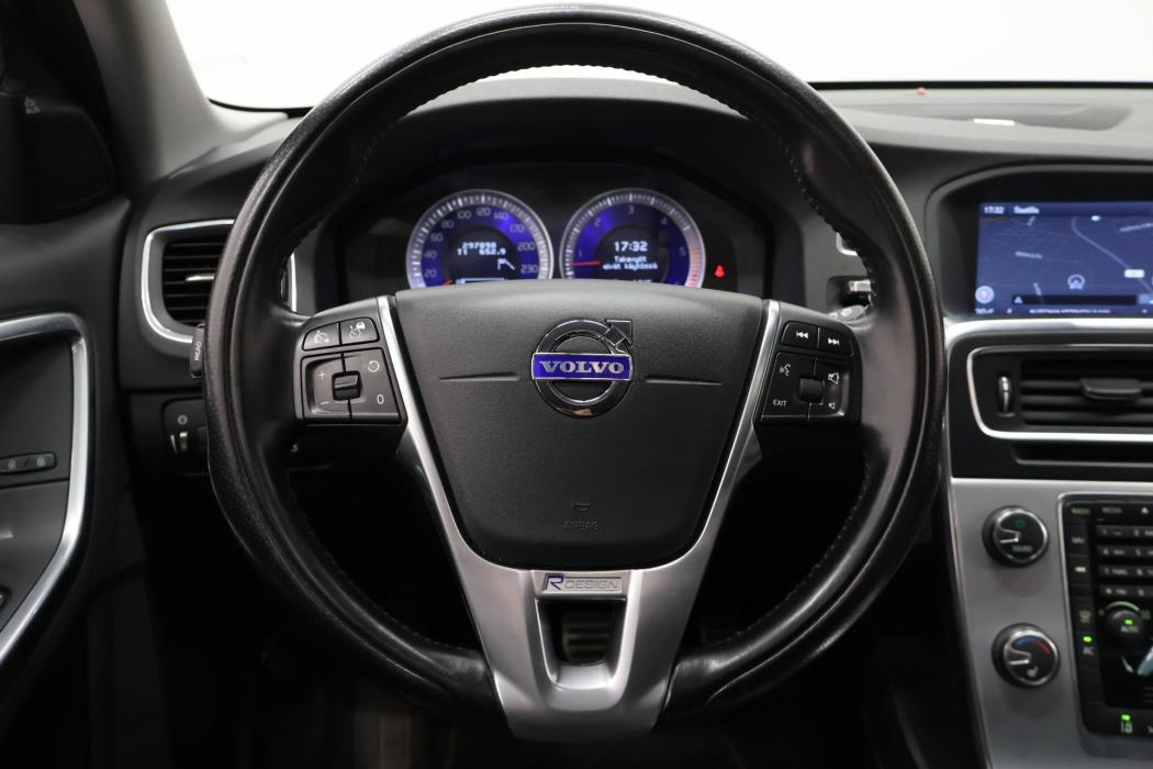 VOLVO V60 2012