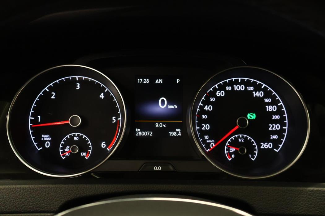 VOLKSWAGEN Golf 2013