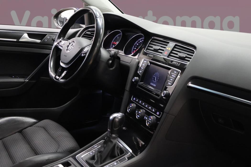 VOLKSWAGEN Golf 2013