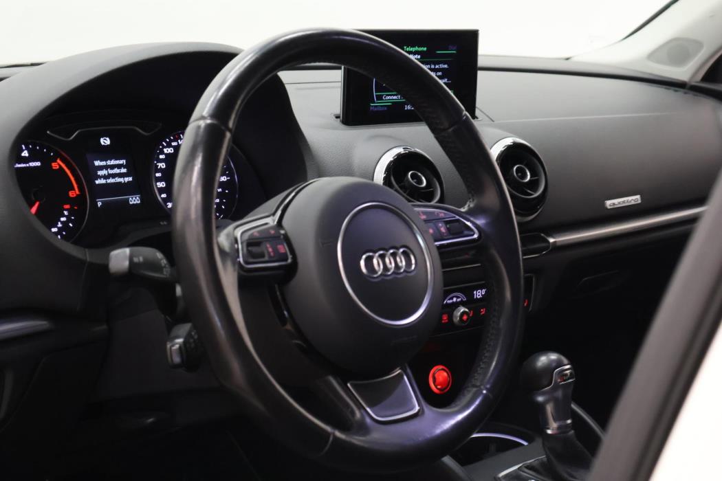 AUDI A3 2015