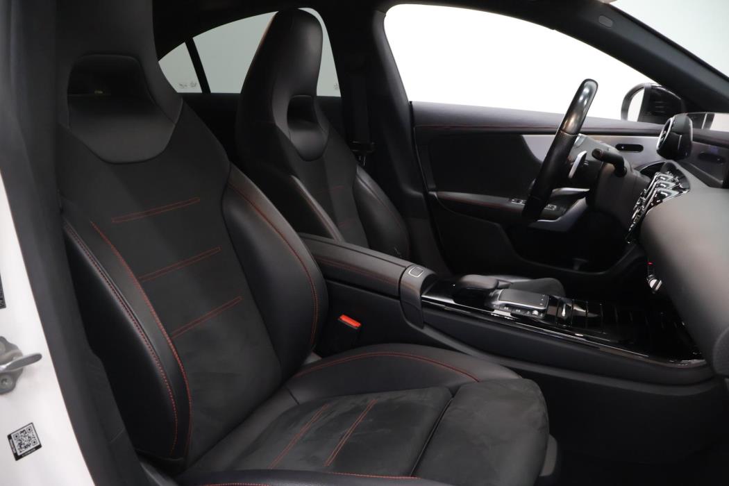 MERCEDES-BENZ CLA 2021