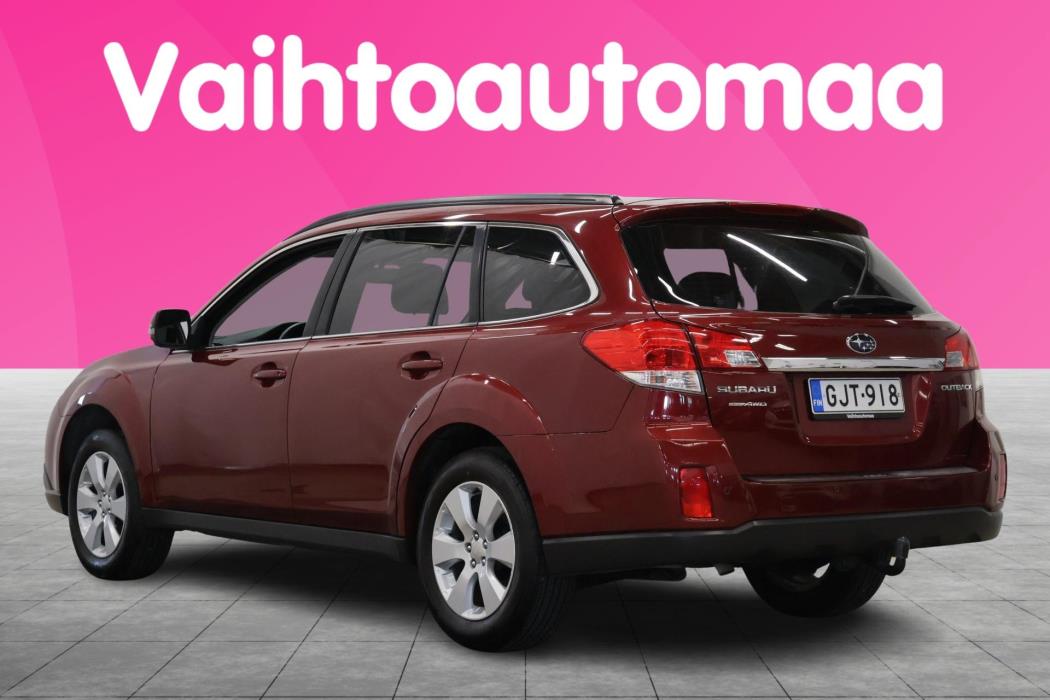 SUBARU Outback 2011