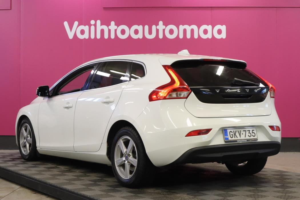 VOLVO V40 2013