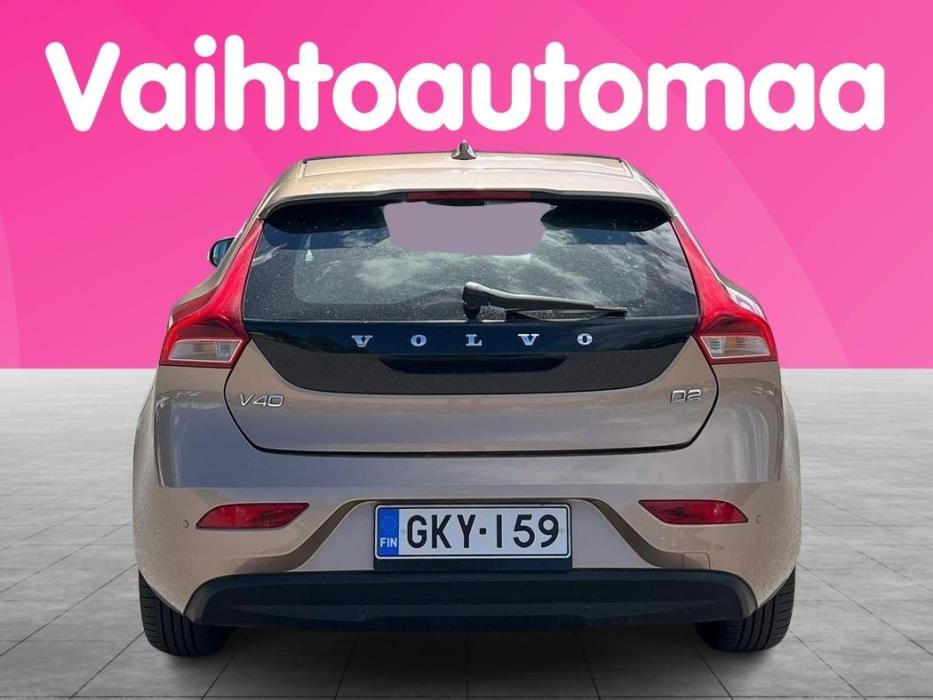 VOLVO V40 2014