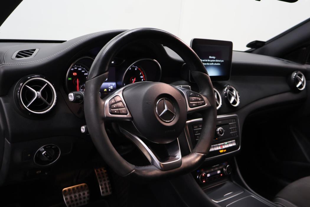 MERCEDES-BENZ CLA 2018