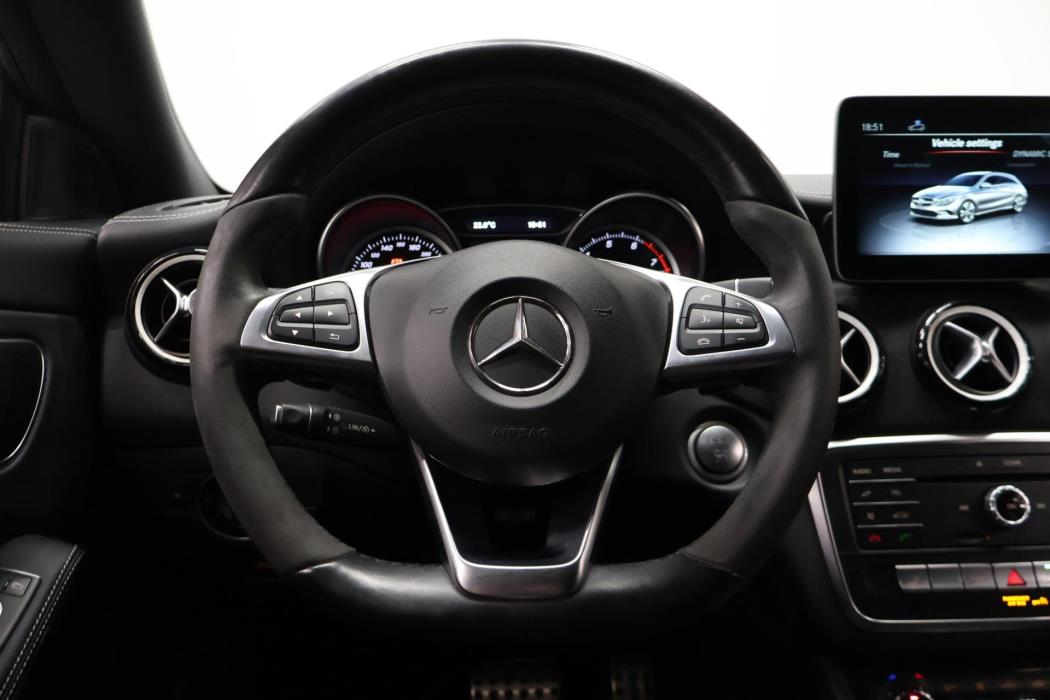 MERCEDES-BENZ CLA 2018