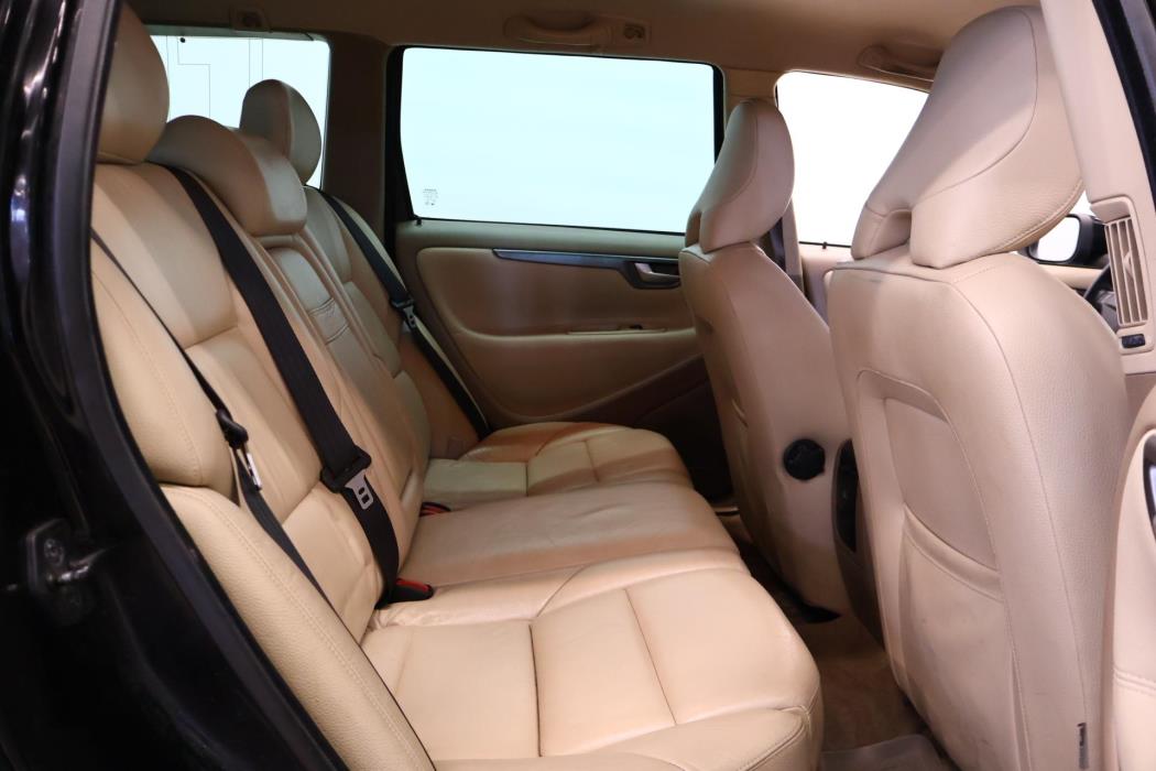 VOLVO V70 2008