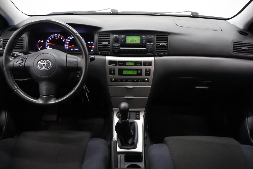 TOYOTA Corolla 2005