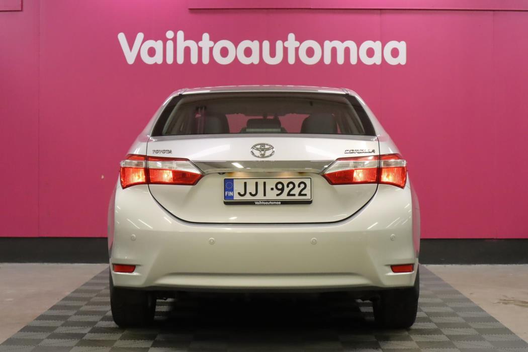 TOYOTA Corolla 2014