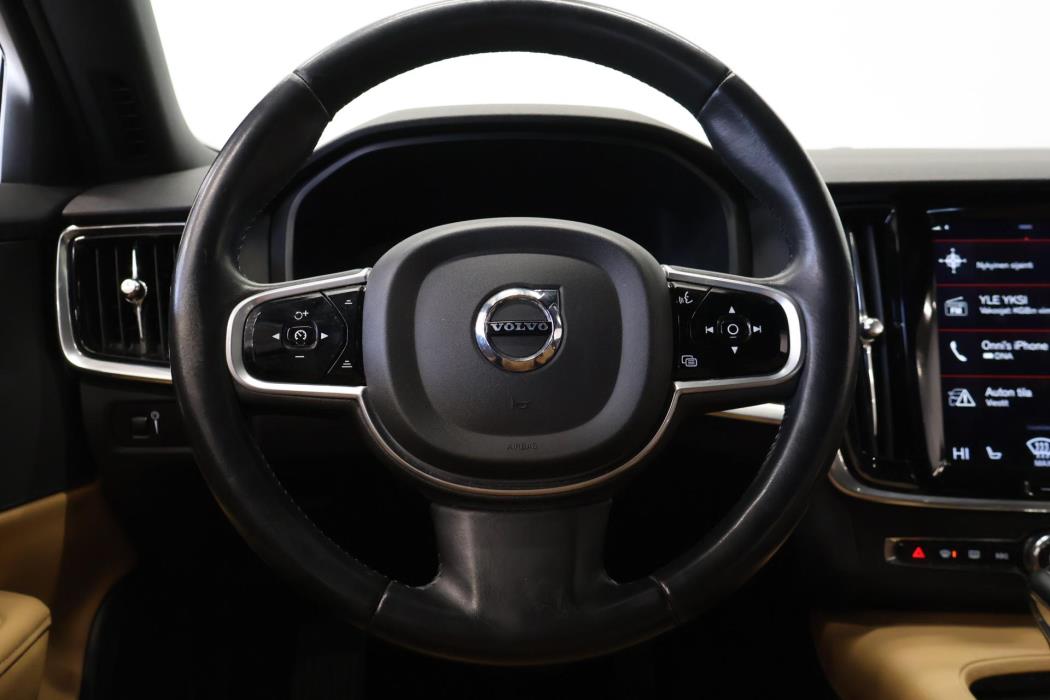 VOLVO V90 Cross Country 2017