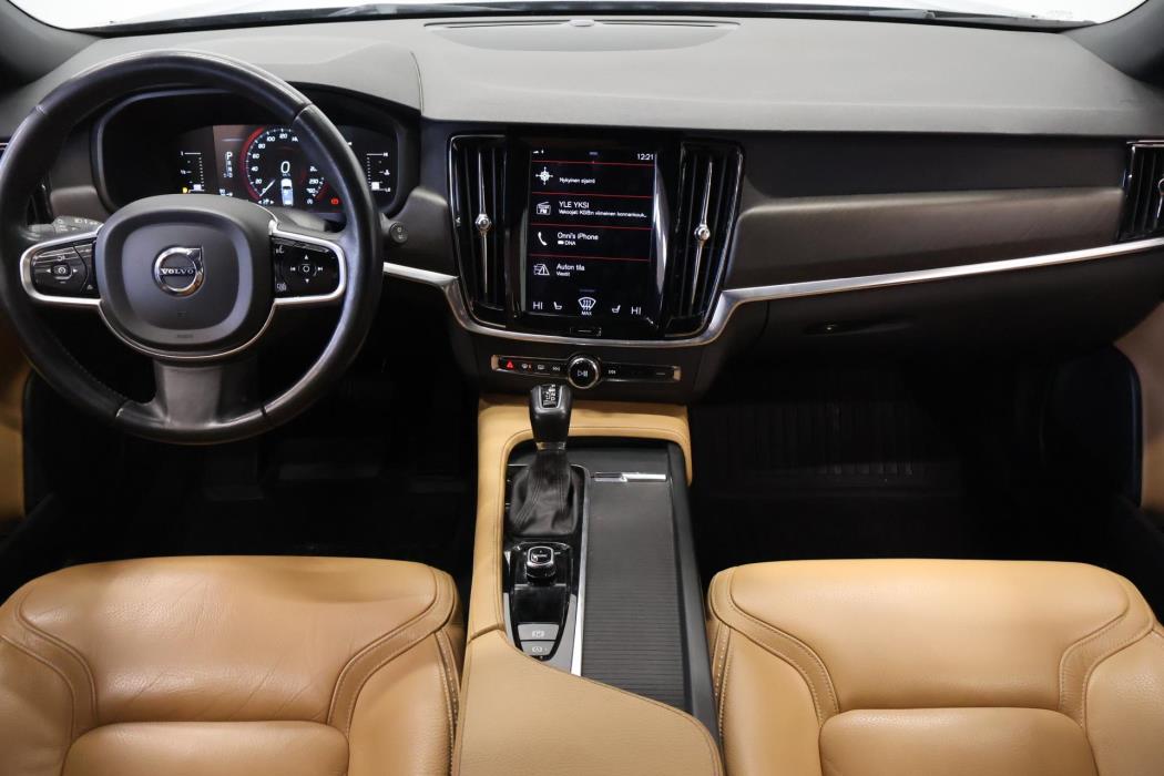 VOLVO V90 Cross Country 2017