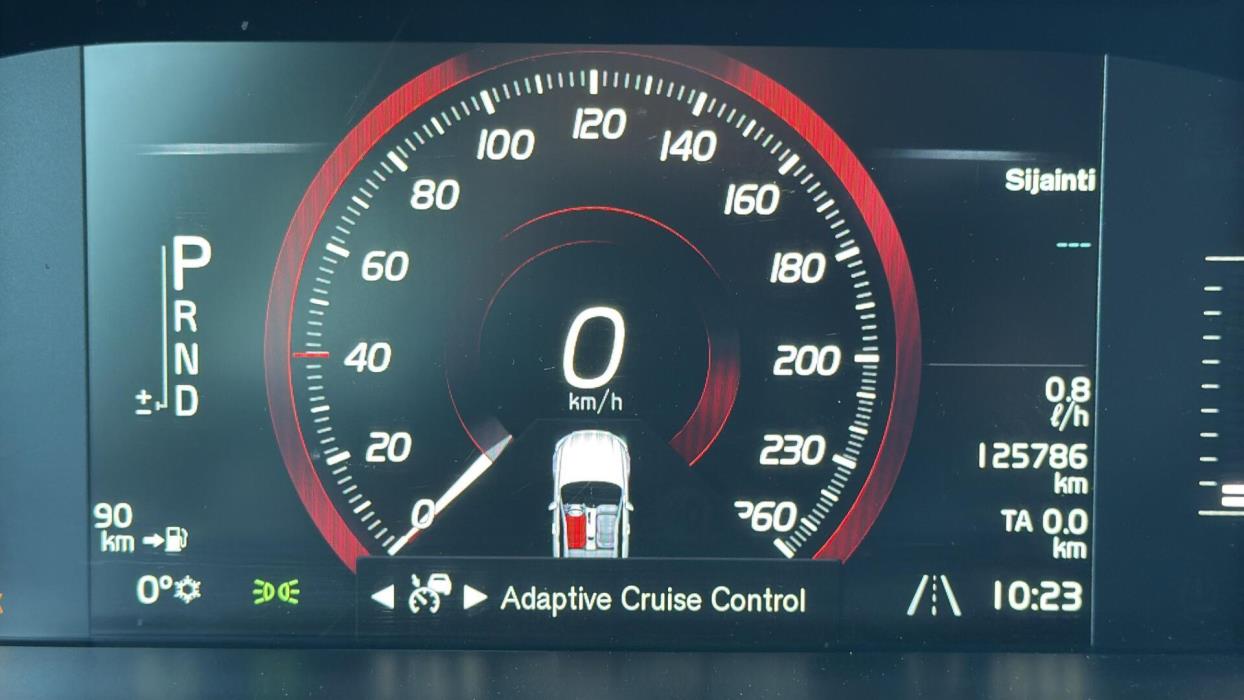 VOLVO V90 Cross Country 2017