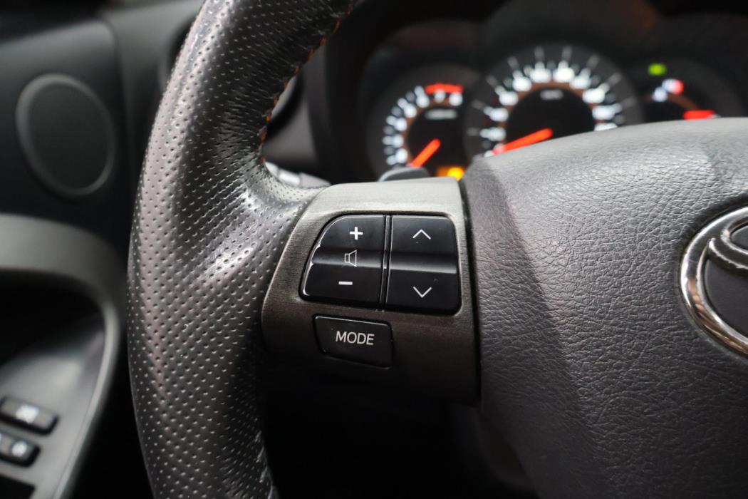 TOYOTA RAV4 2012