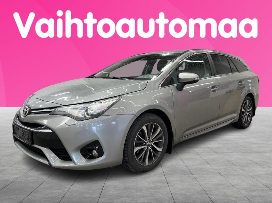 TOYOTA Avensis 2015